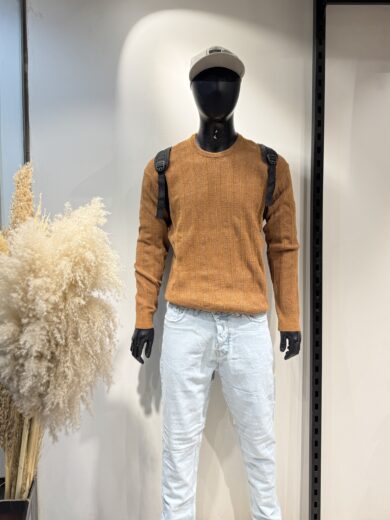 Round Neck -Camel - Image 4