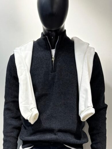 Half Zipper -Black - Image 4