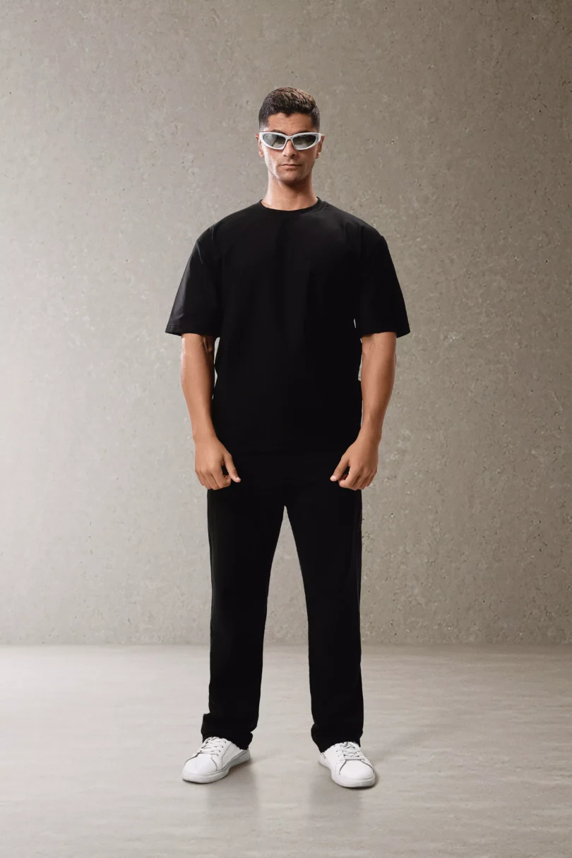 Milton T-shirt - Black - Image 2