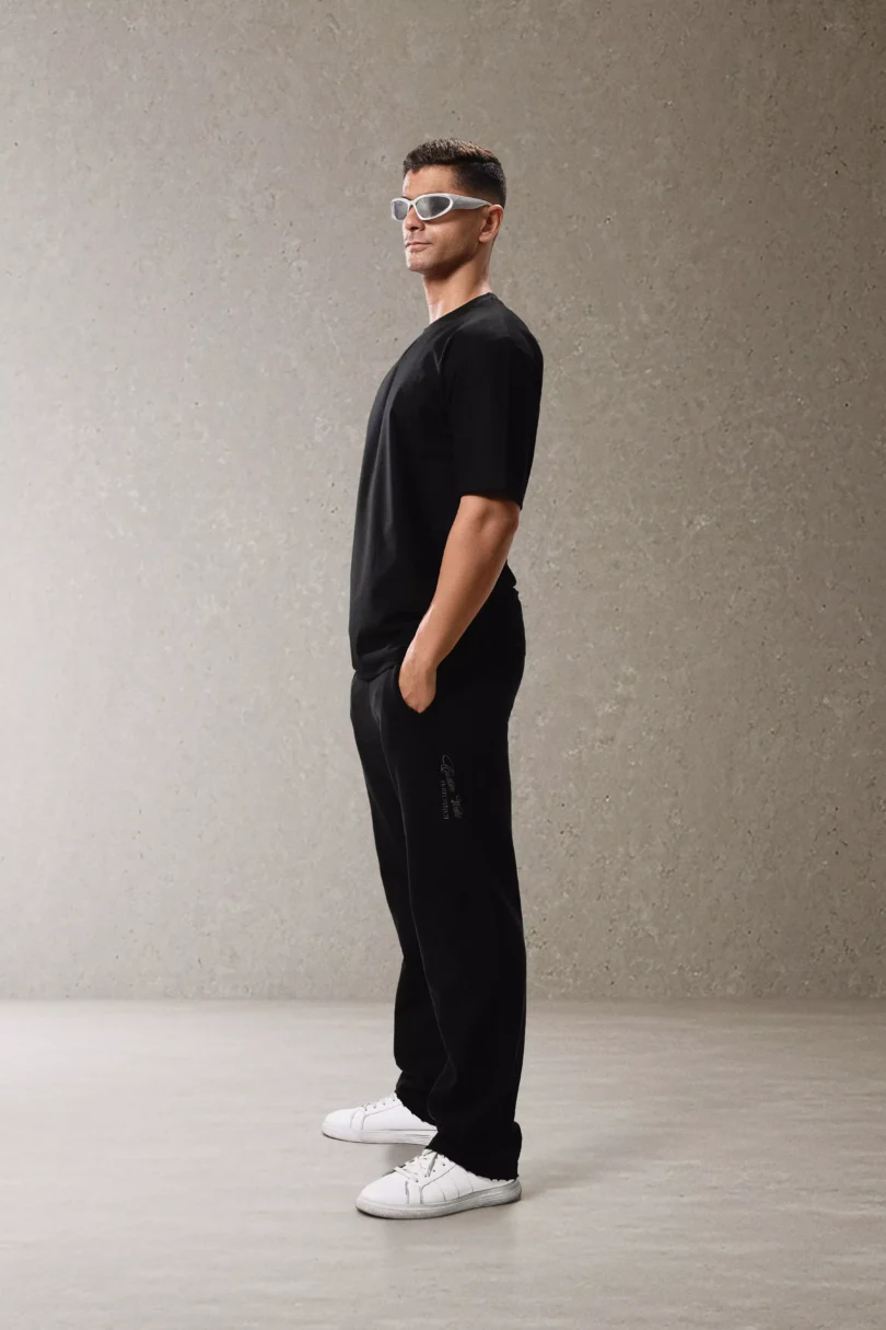 Milton T-shirt - Black - Image 4