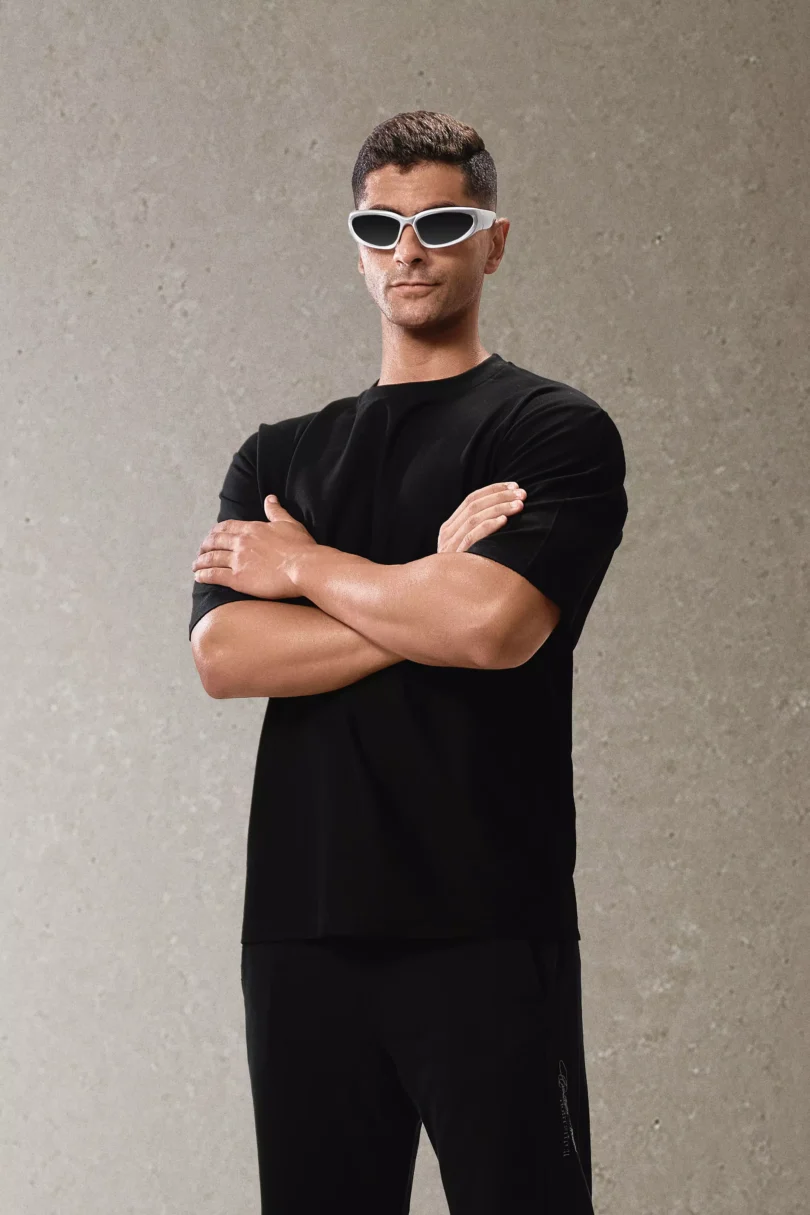 Milton T-shirt - Black - Image 3