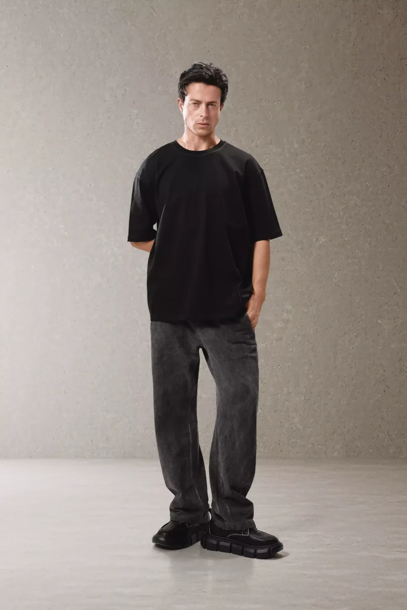 Boulevar T-shirt - Black - Image 2