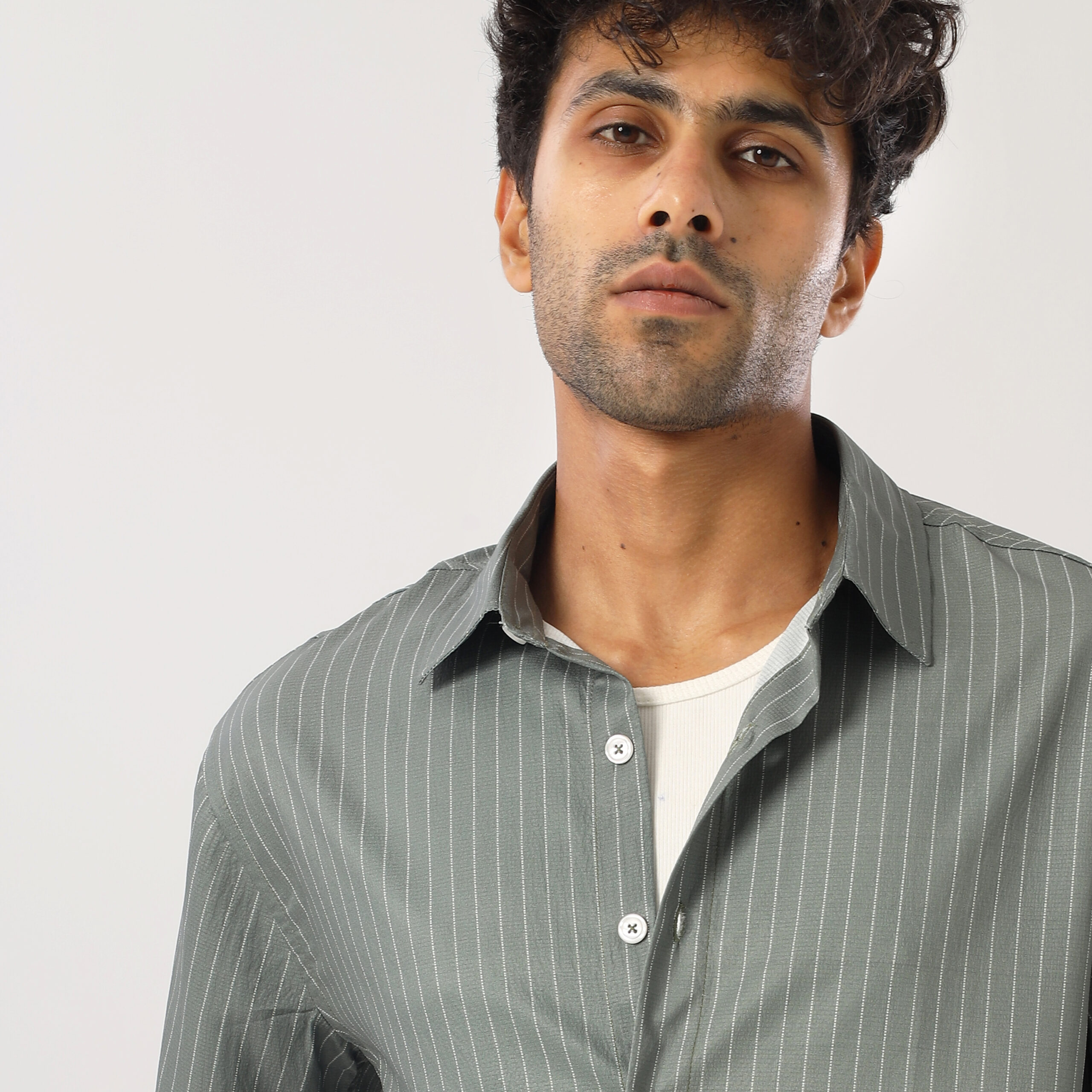 Striped Box-Fit shirt-Olive - Image 3