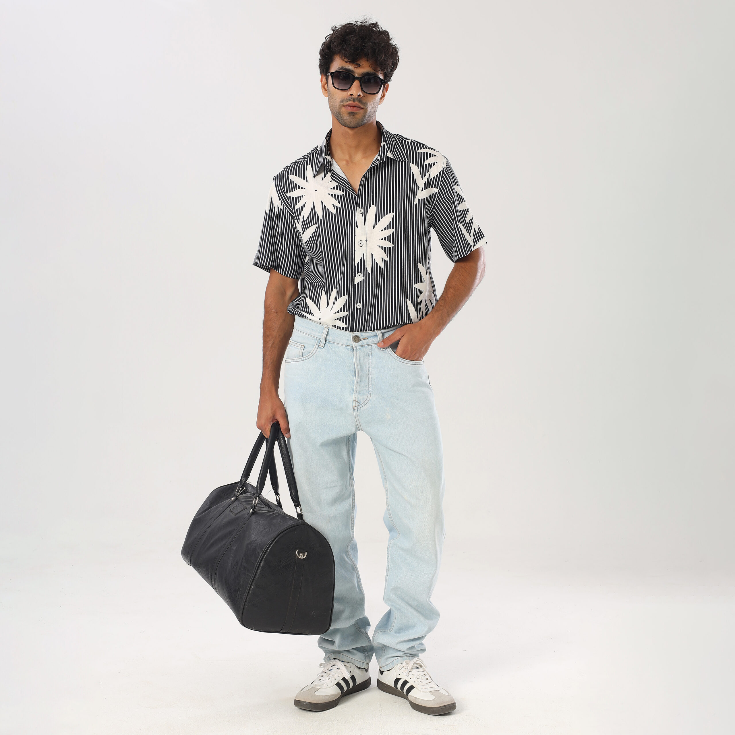 Printed Box Fit Shirt-Black - Image 5